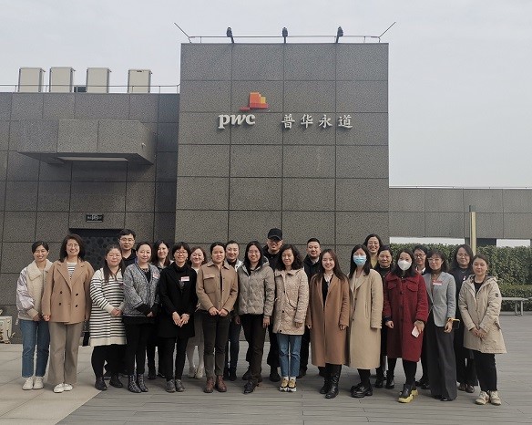 “走进名企参访交流，着眼未来砥砺前行”